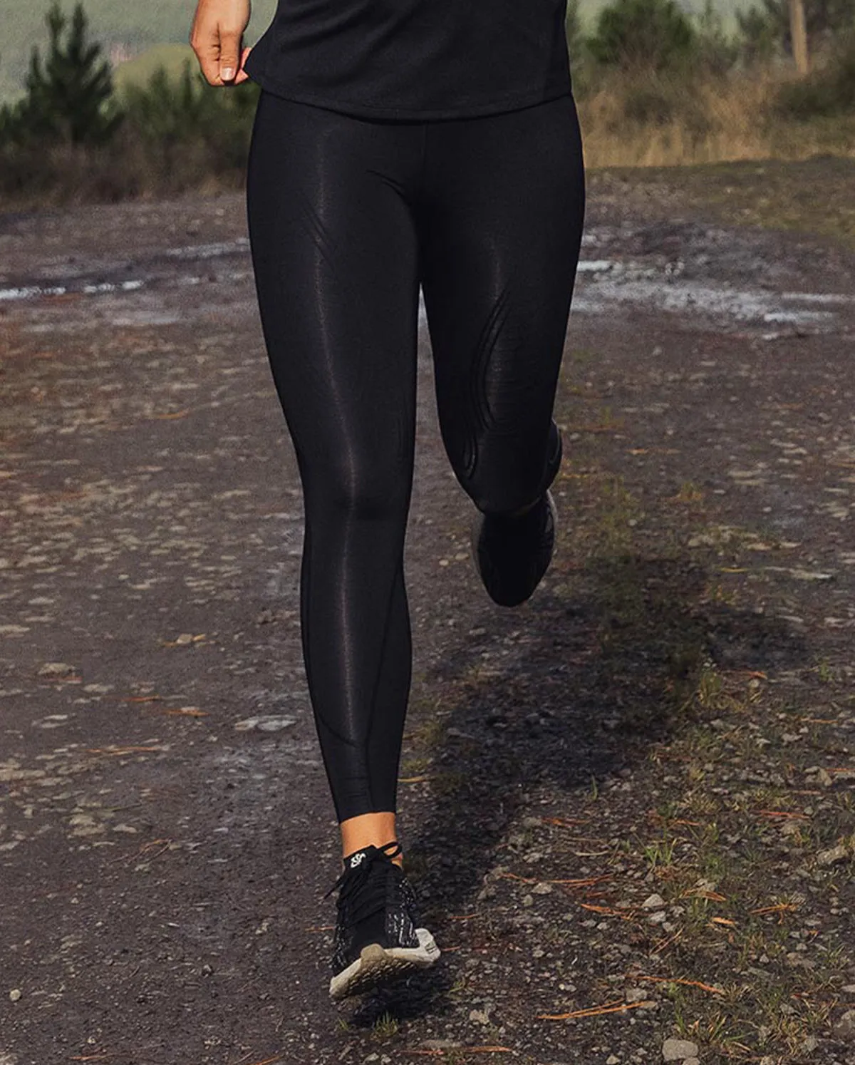 2XU - Force Mid-Rise Compression Tights - Black/Nero