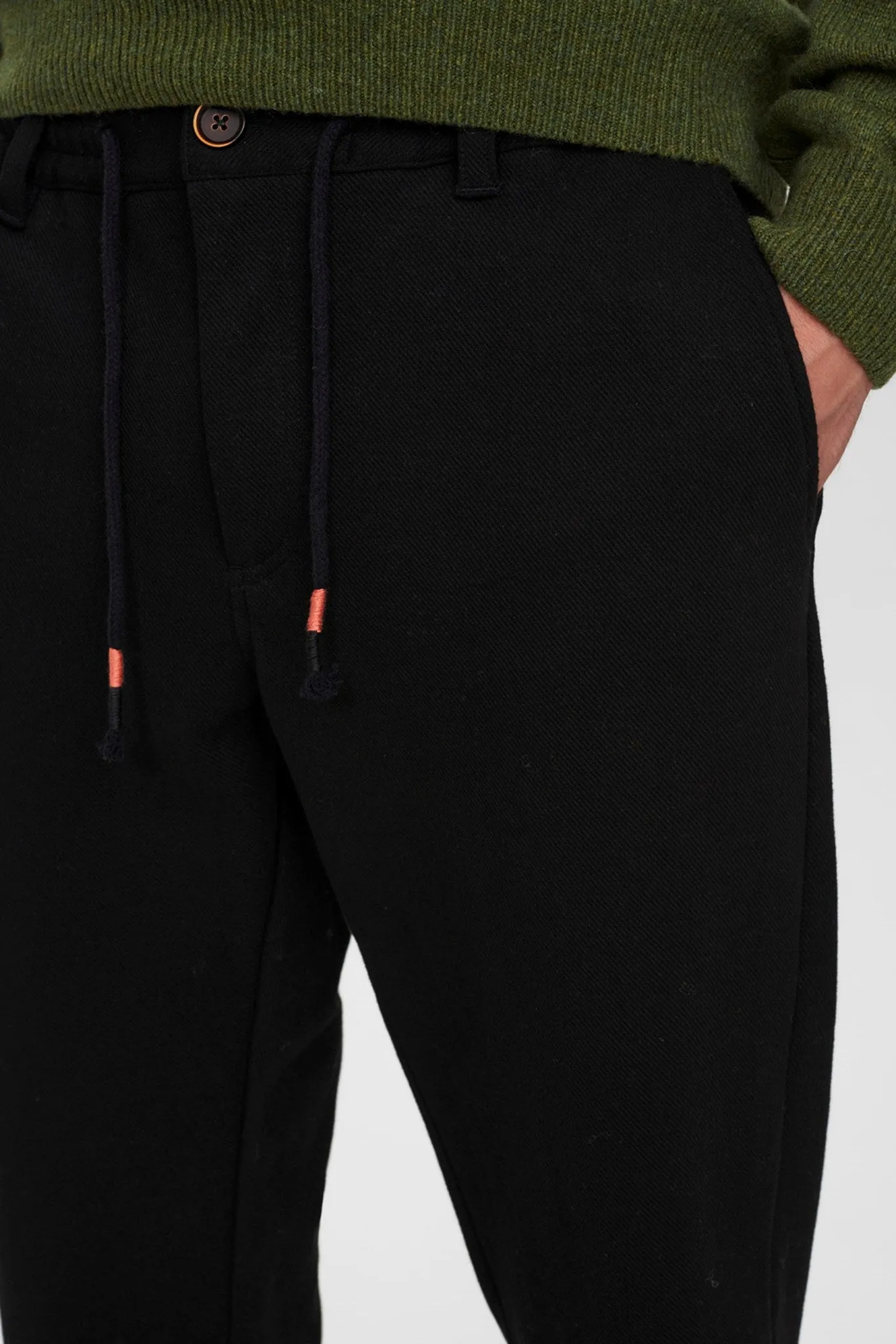 AKJOHN ELASTIC SOLID PANT - Caviar