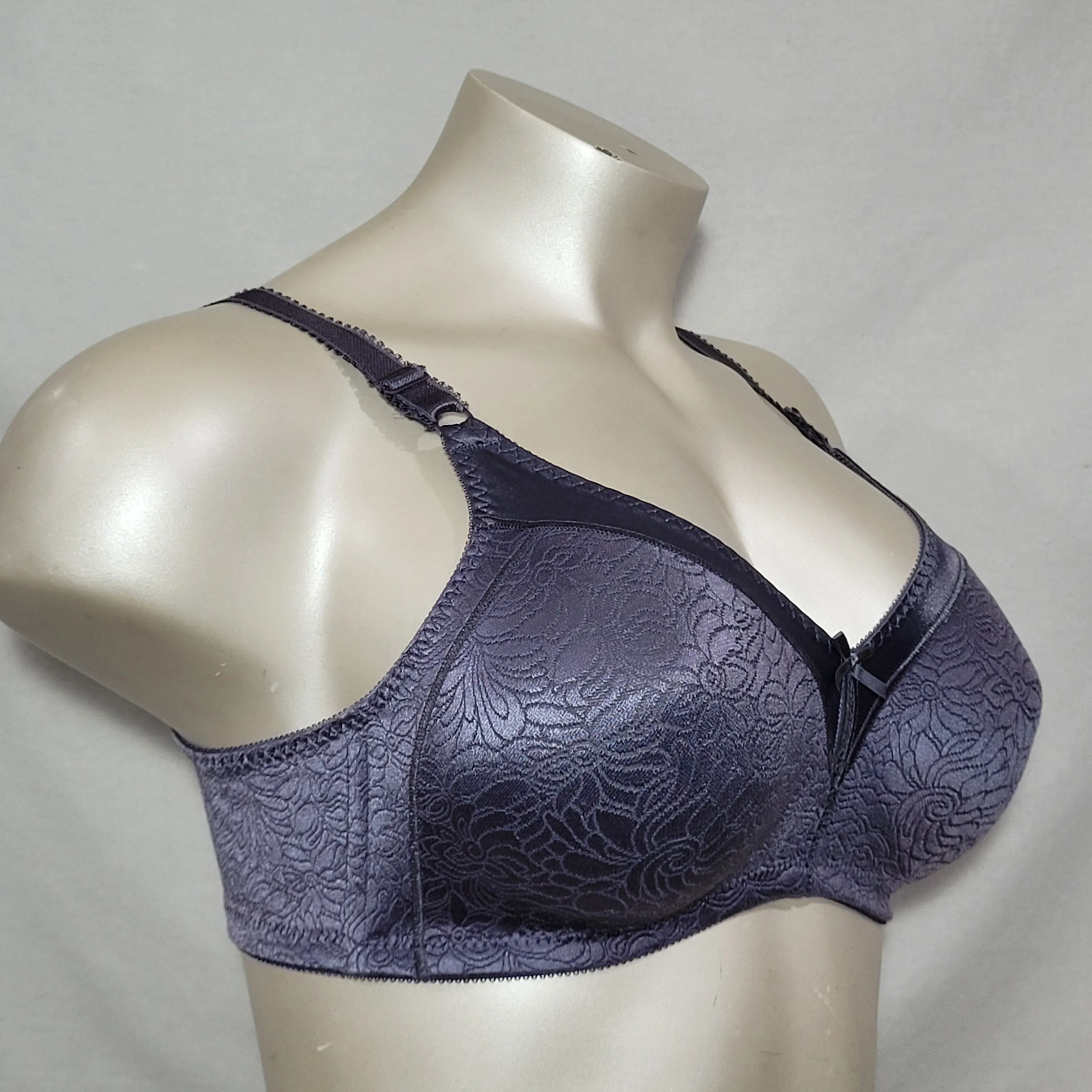 Bali 3372 Double Support Spa Closure Wire Free Bra 36B Private Jet Gray NWT