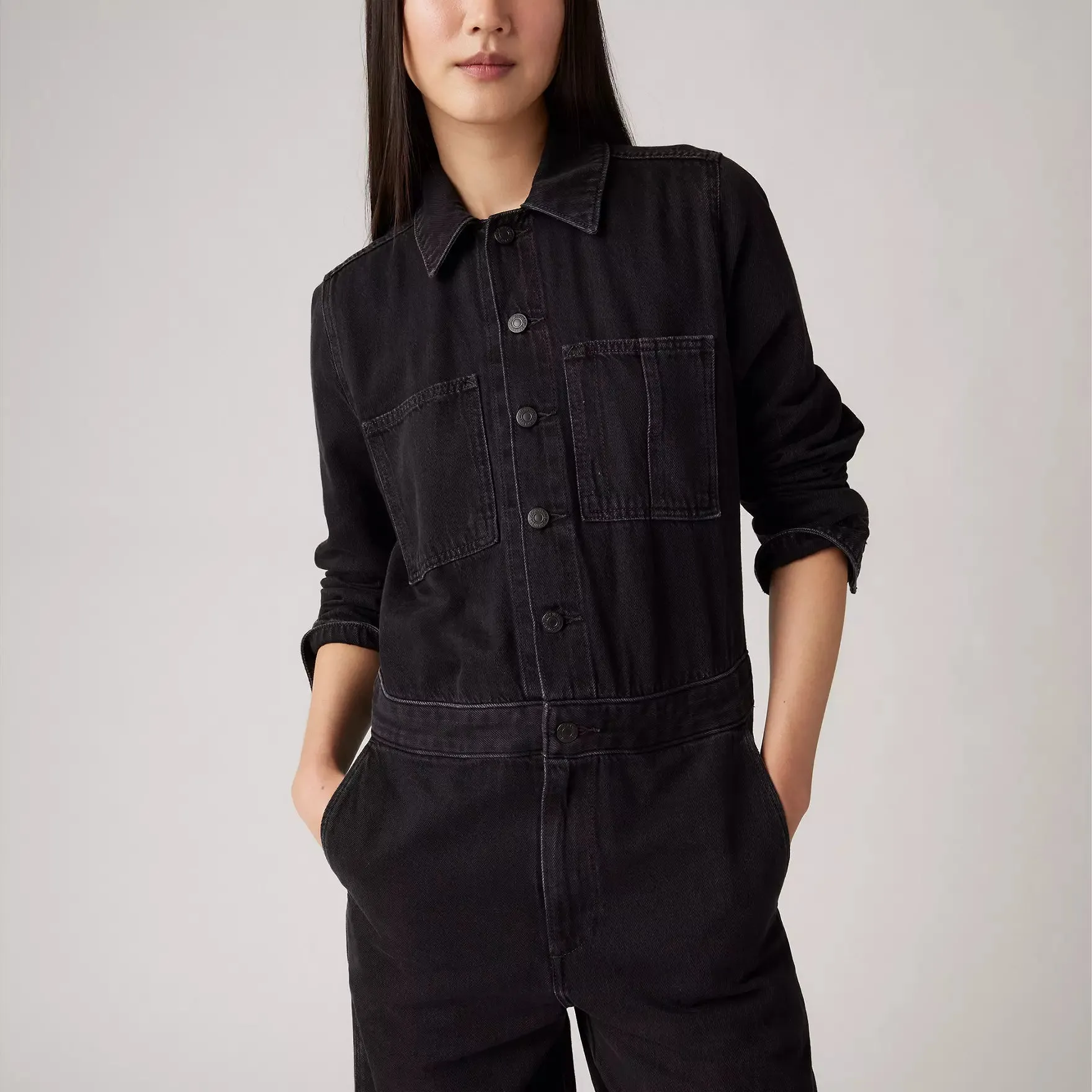 LEVI'S ICONIC JUMPSUIT - CAPTURING MOMENTS