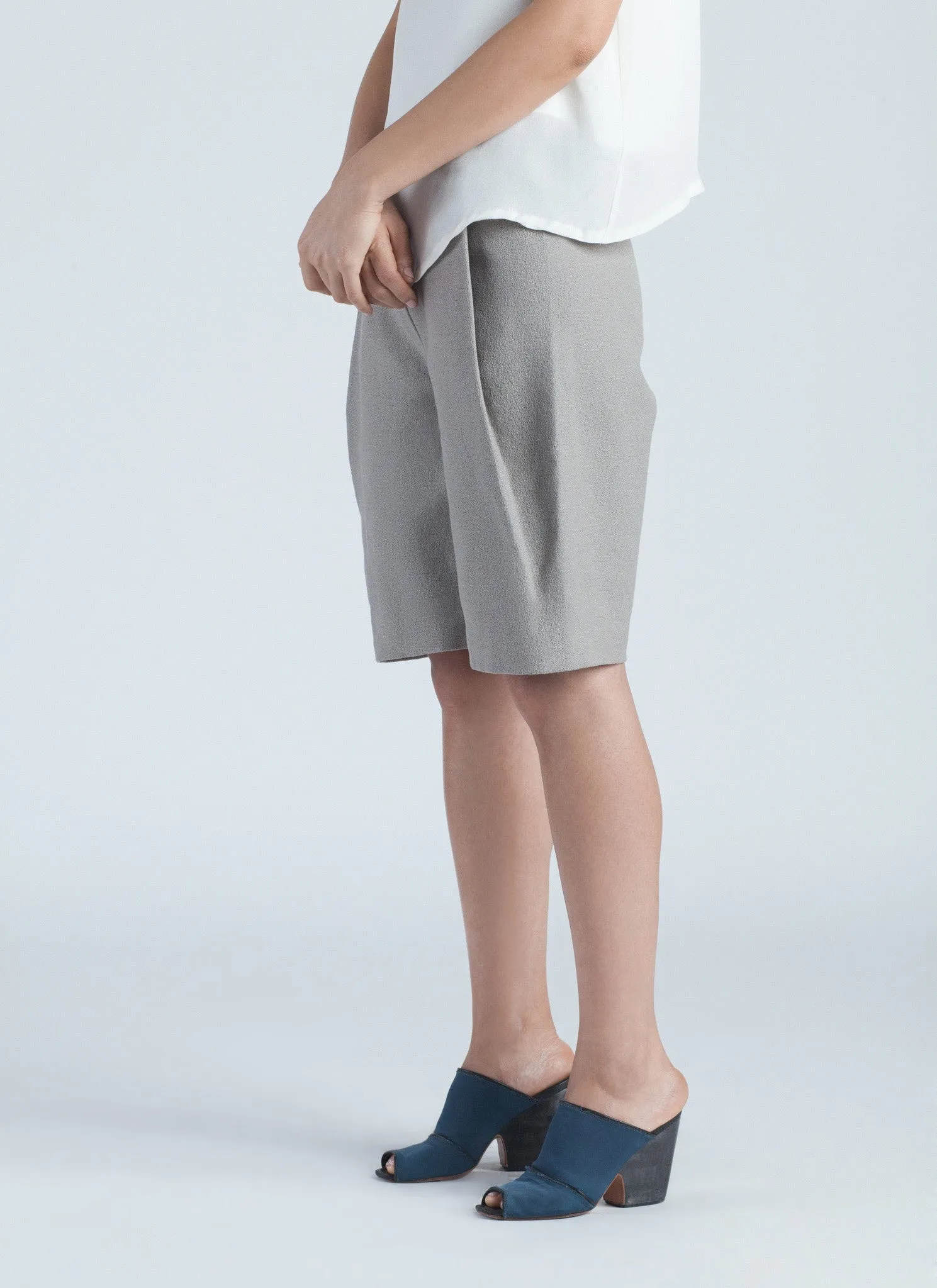 Light Grey Fin Double Side Pleated Shorts