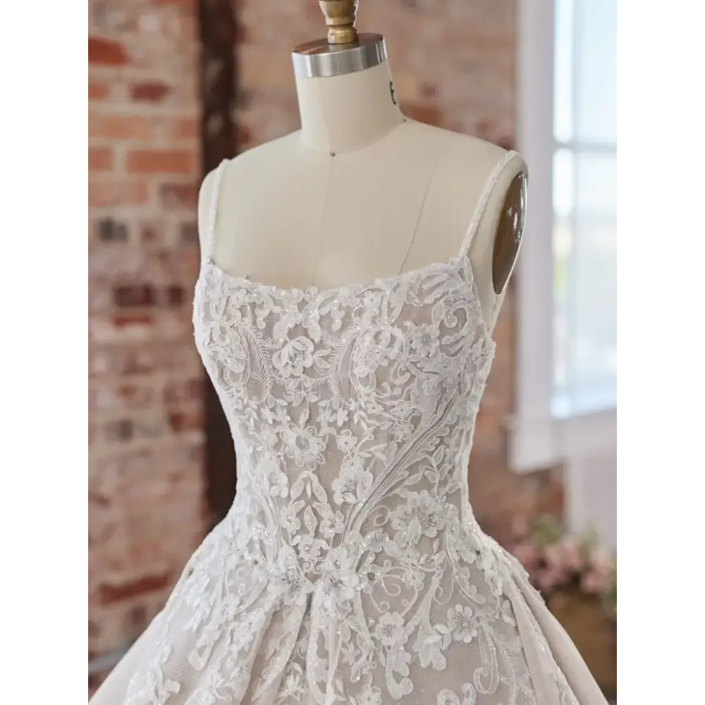 Norvinia by Sottero and Midgley