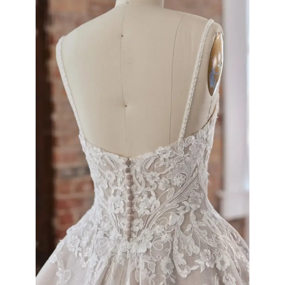 Norvinia by Sottero and Midgley