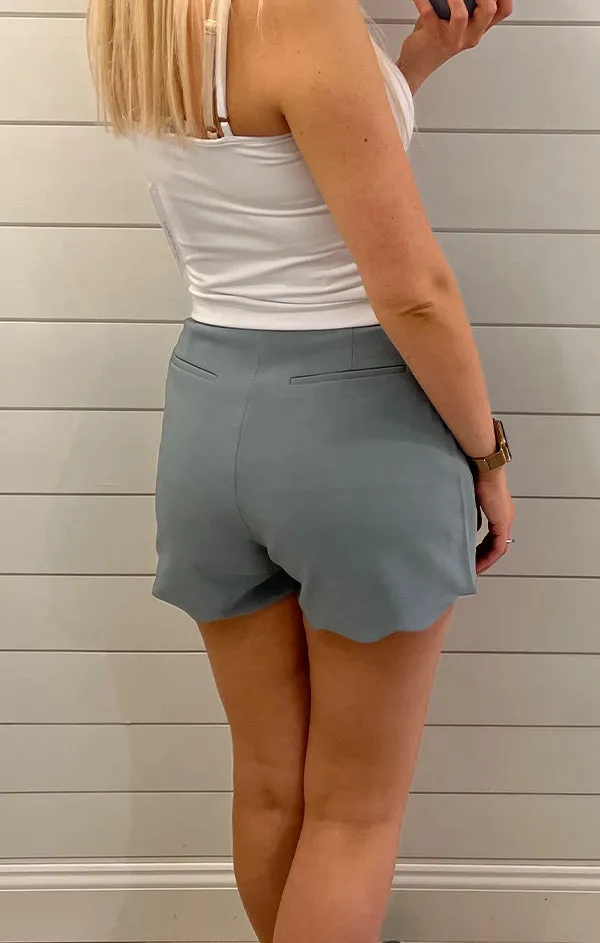 Scallop Edge Short